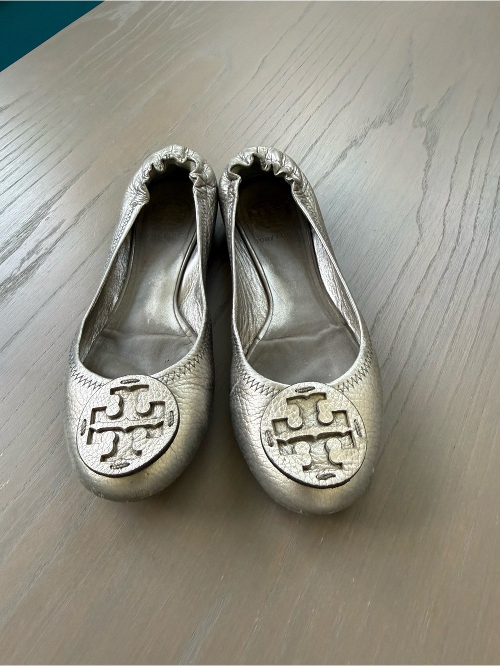 Tory Burch Silver Metallic Leather Logo Ballet Flats